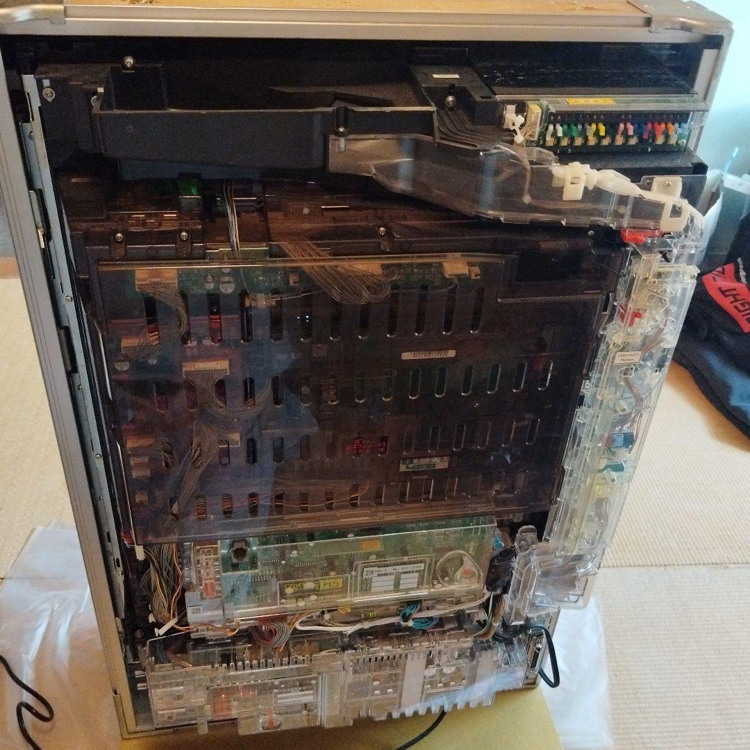 パチンコ仮面ライダー　V3 実機　 自動循環器内蔵　キャスター付き