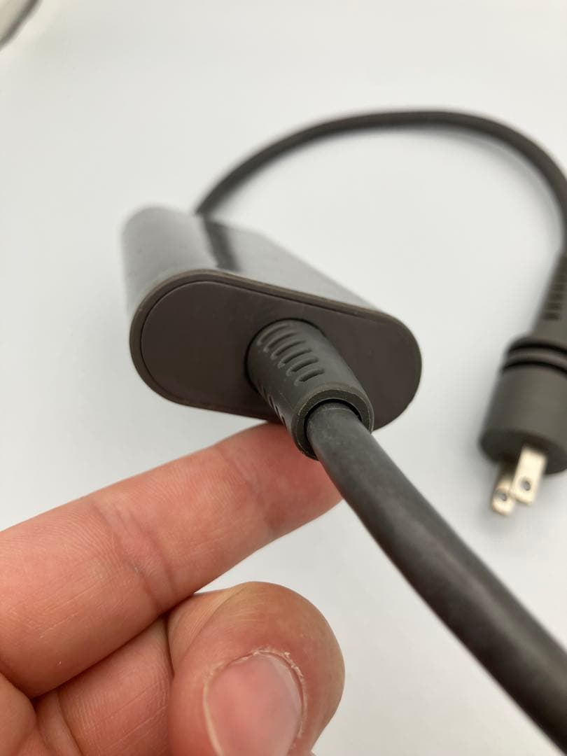 【本日20:00迄出品】dyson ダイソン ヘアドライヤー HD03