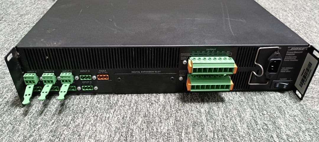 ジャンク パワーアンプ BOSE PM8250