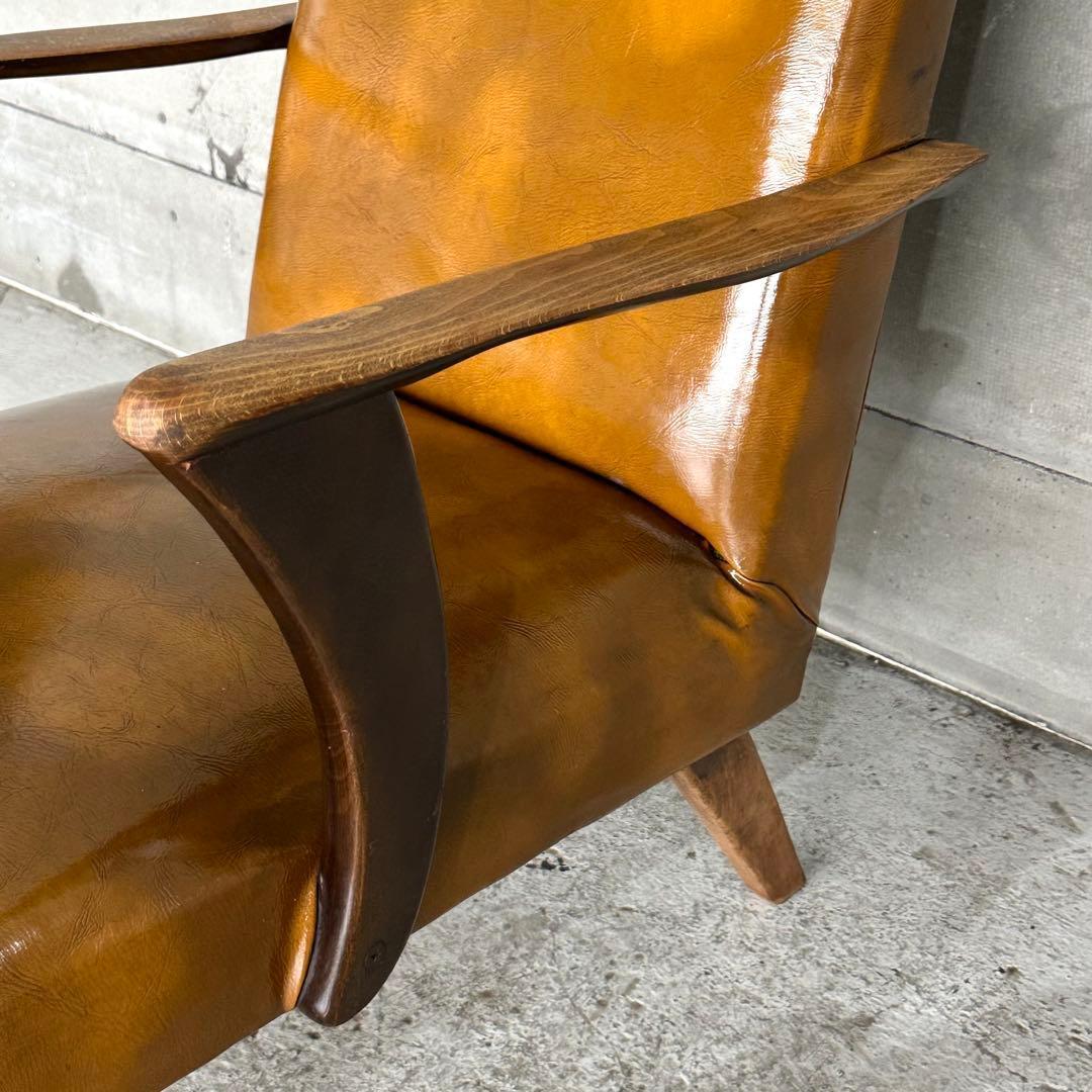 ✦1960〜1970✦PUレザー張り　ラウンジチェア 木製脚　喫茶店　昭和レトロ