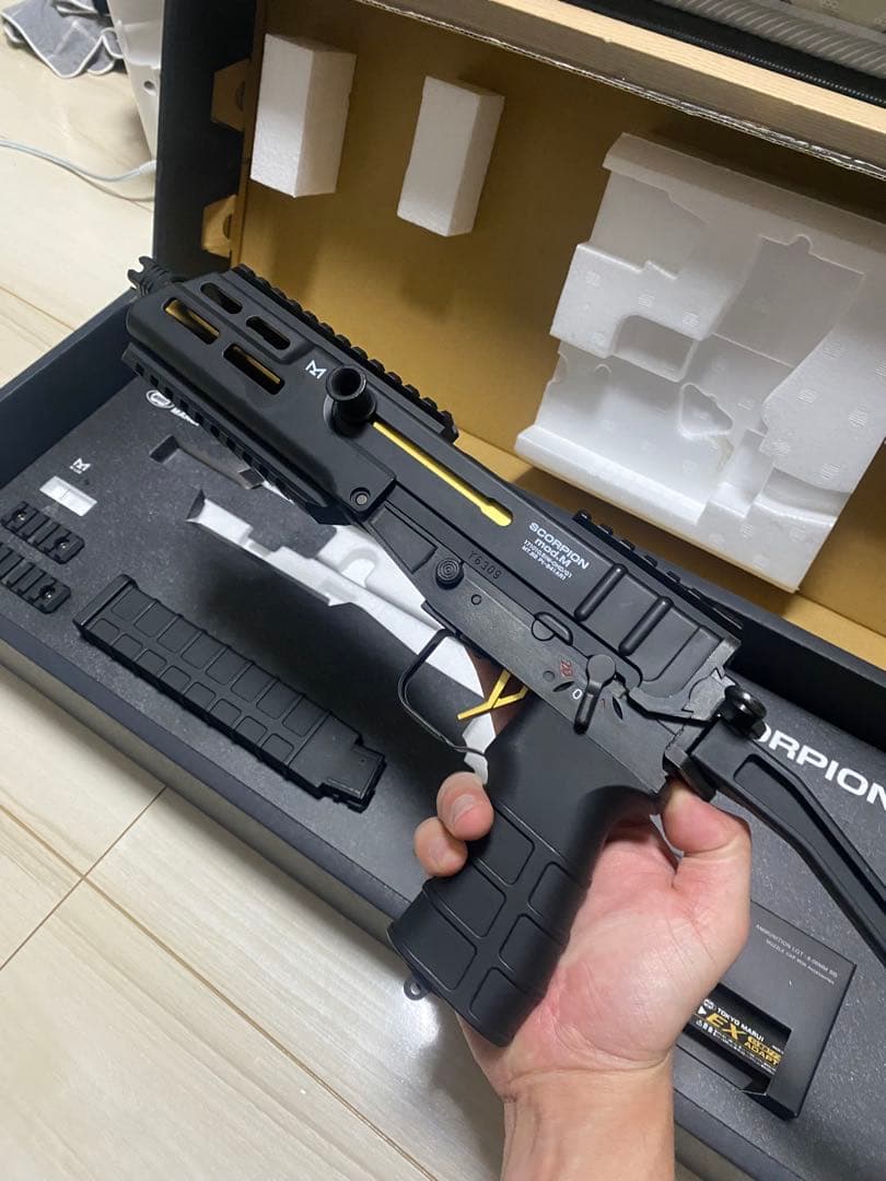 東京マルイ スコーピオン mod.m 電動ガン サブマシンガン