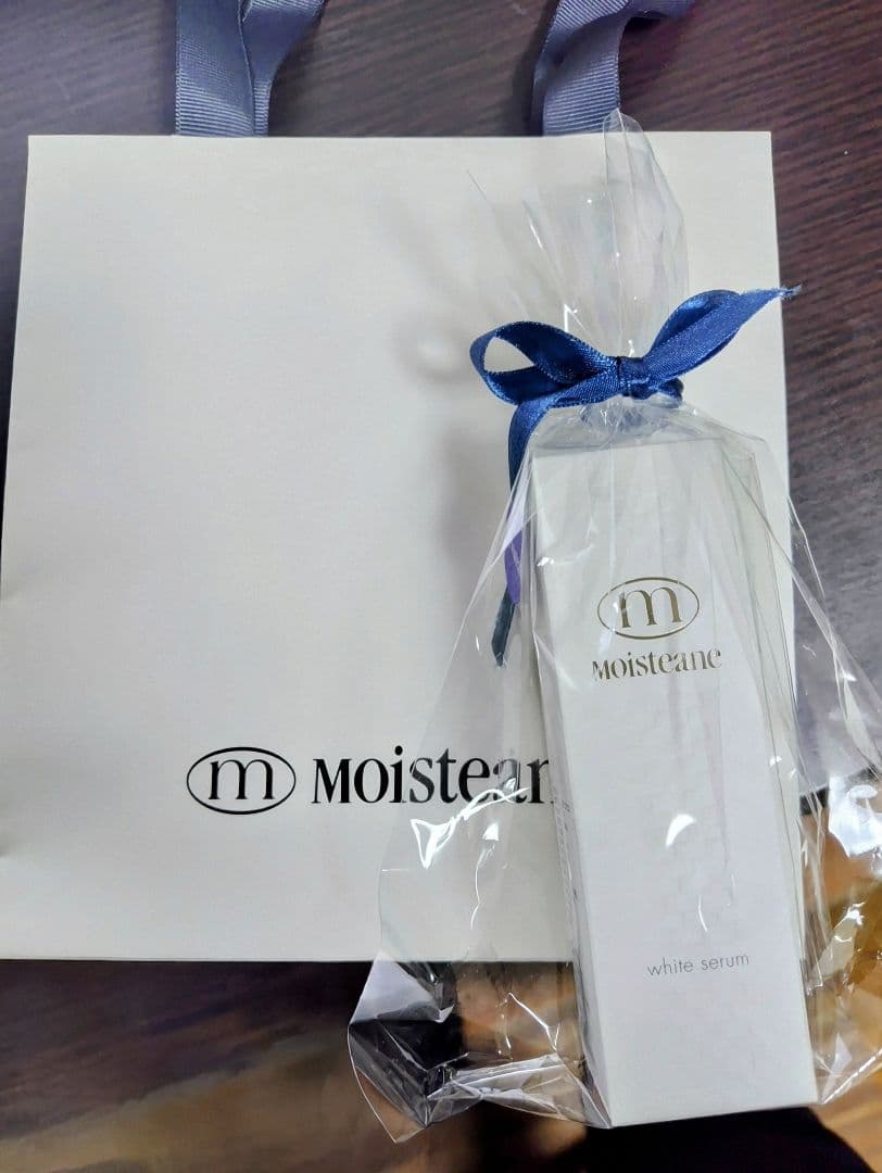 モイスティーヌ ホワイトセラム (美容液) 40ml ■ギフト包装