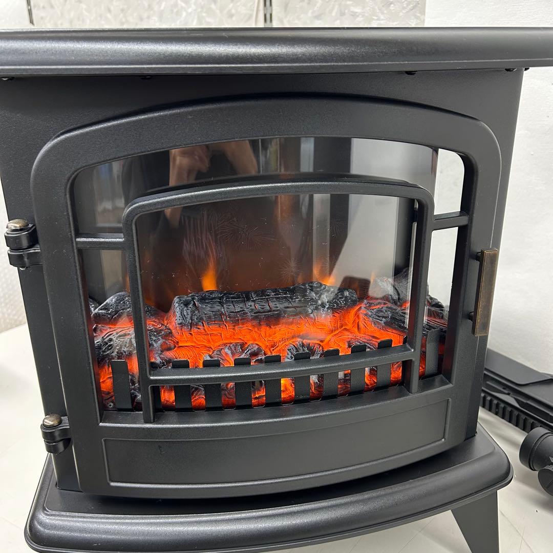 2021年製　ニトリ　暖炉型ファンヒーター　BLT−999B−8-BK