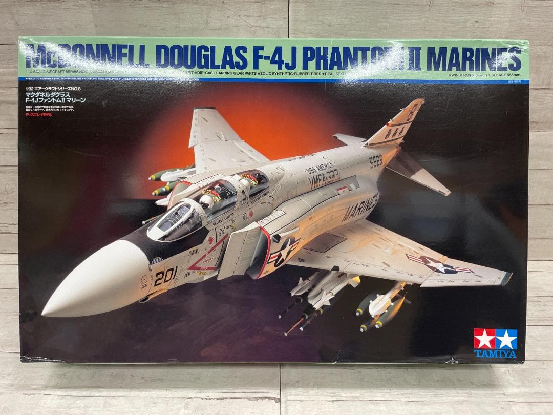 ◆未組立◆1/32 マクダネル・ダグラス F-4J ファントムII マリーン