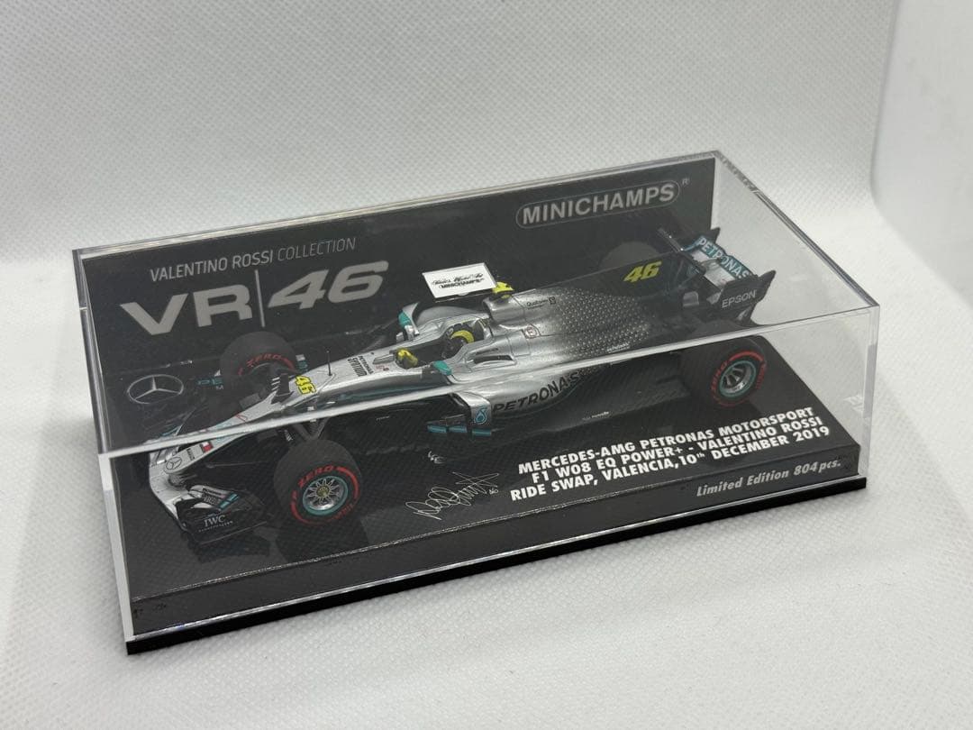 1/43 ミニチャンプス メルセデスAMGペトロナス W08 V.ロッシ