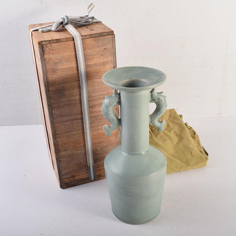 中国　龍泉窯　粉青釉　魚双耳瓶　花生　時代箱付　C　8294