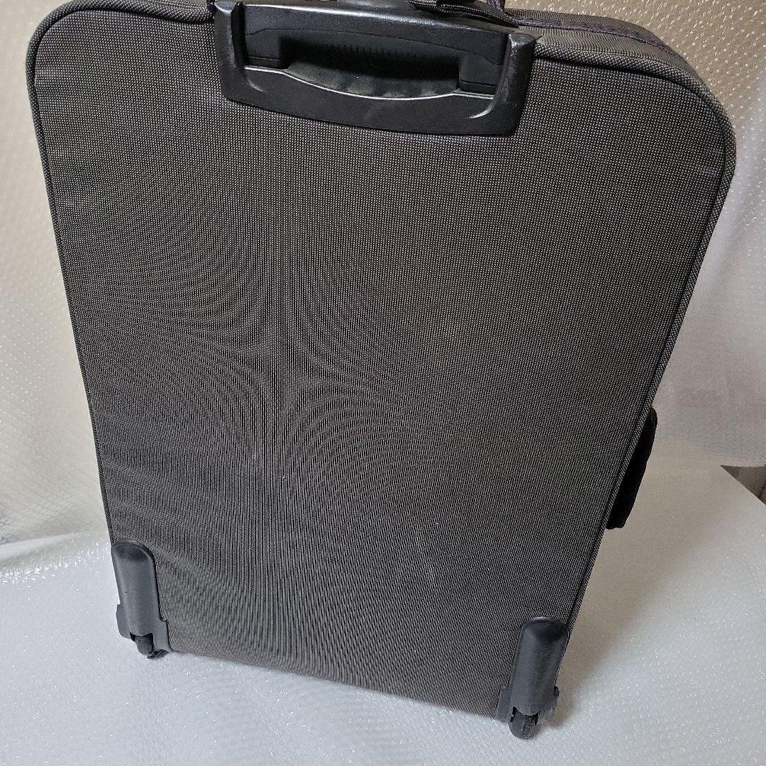 ダークグレー キャリーケース