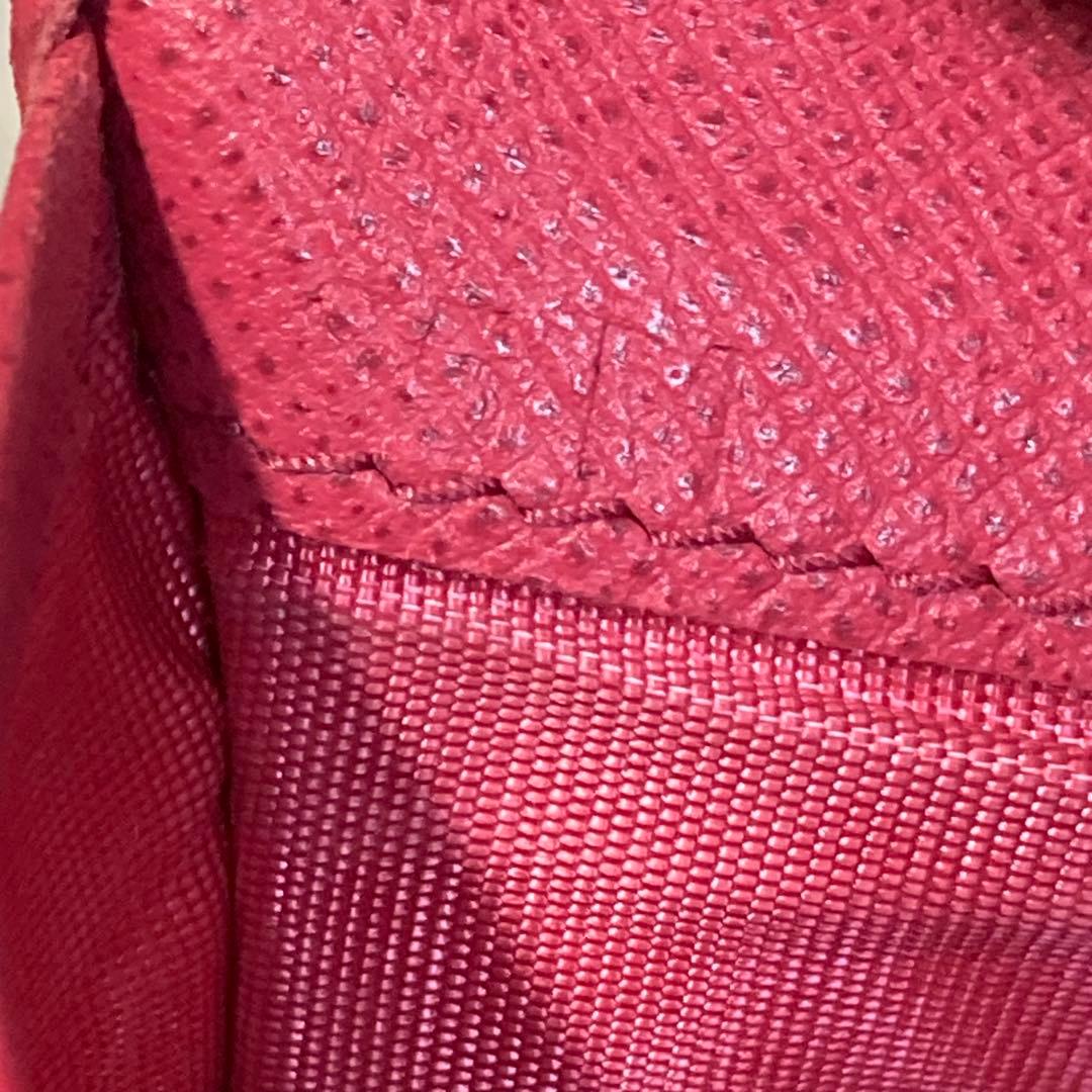 週末限定特価美品　PRADA プラダ　二つ折り　財布　コンパクト　ミニ　ピンク