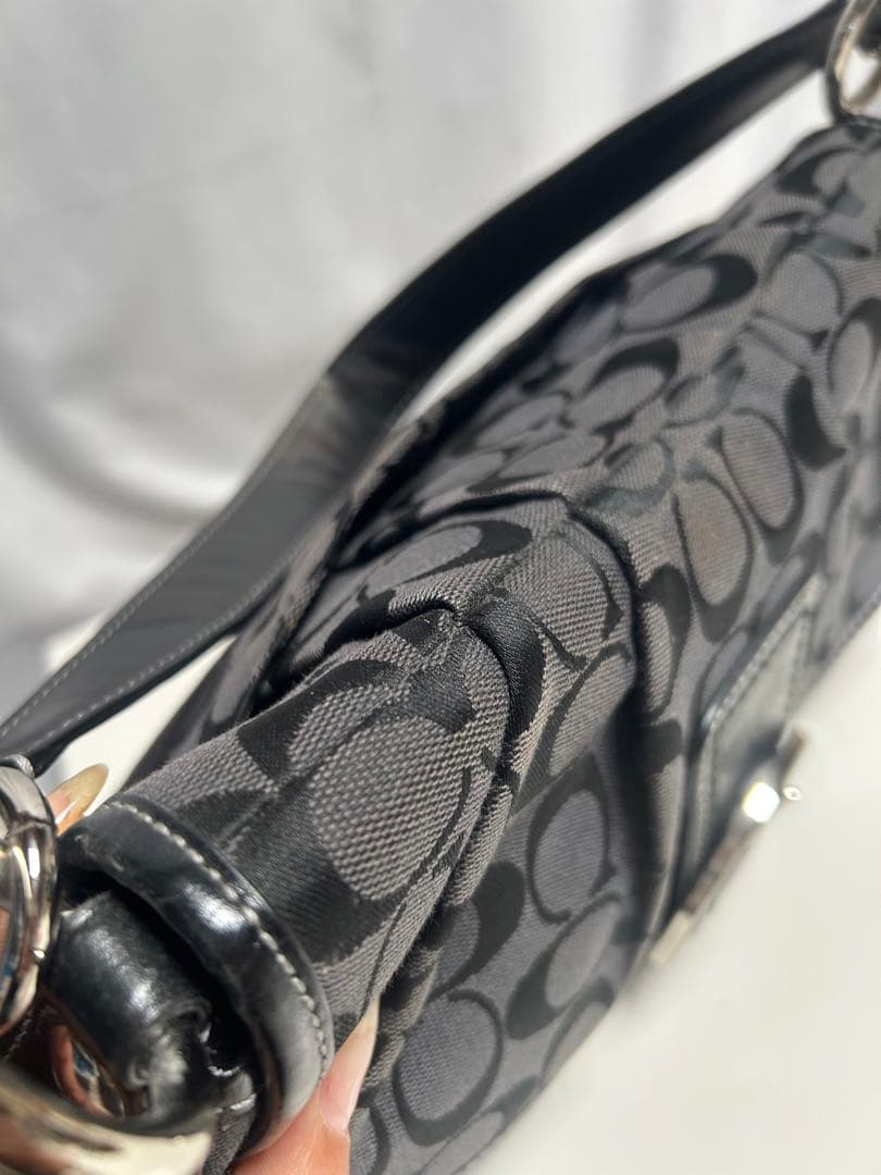 【#nr/11.3/12】コーチソーホーシグネチャーフラップホーボー　coach