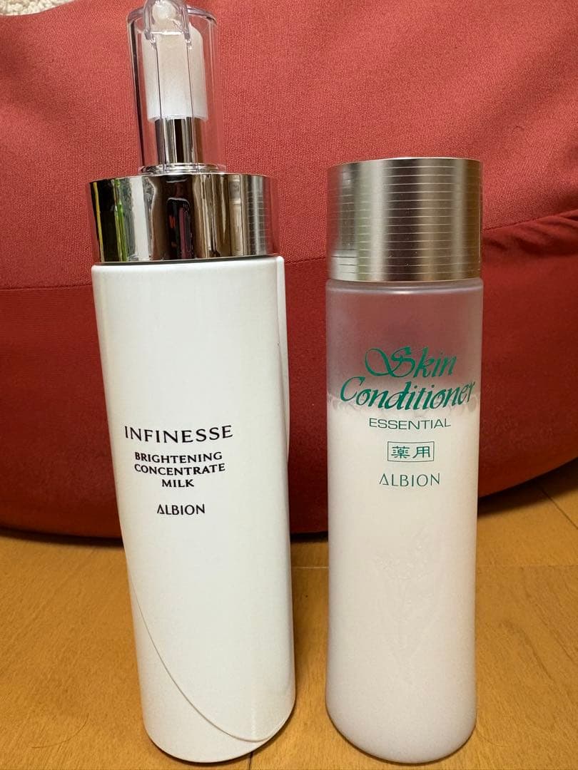 ALBION INFINESSE BRIGHTENING MILK乳液