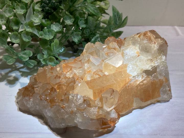 2つのイシス❁⃘*.゜タンジェリンクォーツ　クラスター  レインボー　原石