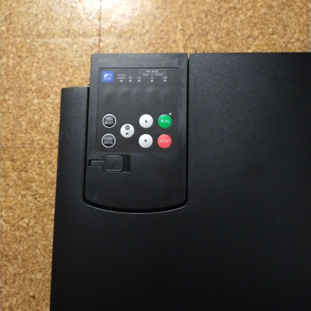 インバーター　富士電機　FRN15G2S-4J