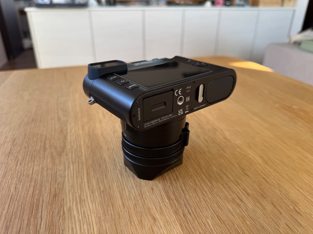 デジタルカメラ Leica Q2