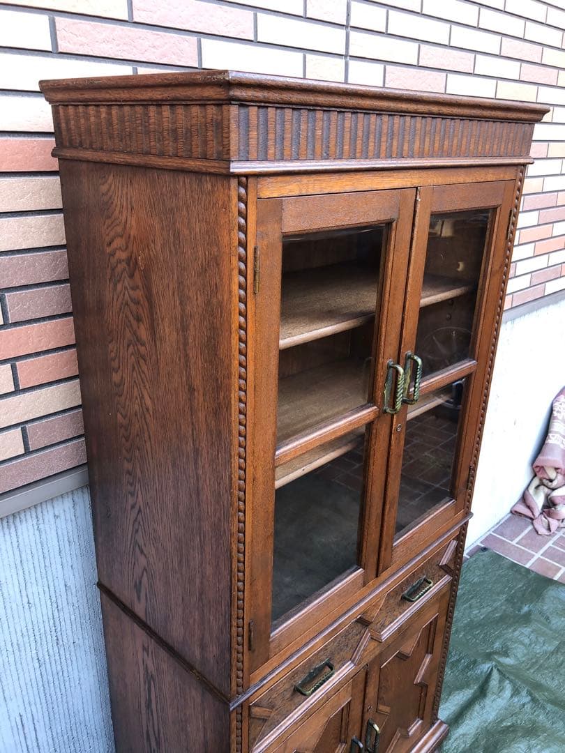 【キャビネット】神戸家具　小ぶりな洋家具　収納棚　和製ヴィンテージ　アンティーク