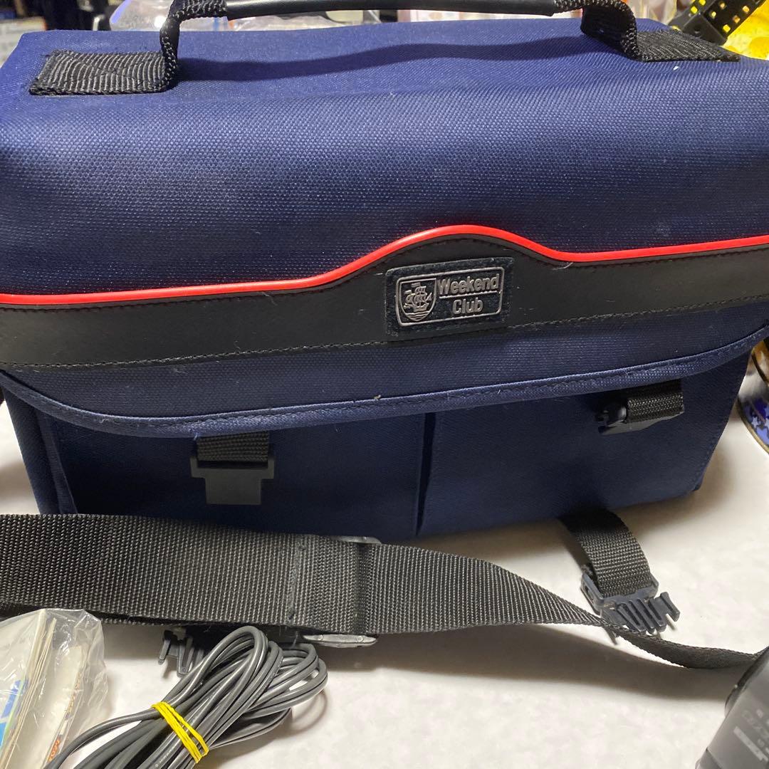 SONY VideoHi8Handycam CCD-TRV90 ①