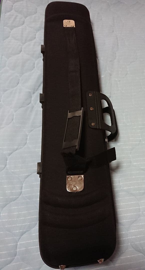 二胡  (紅木）弦 弓 ケース付き