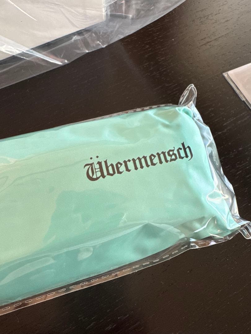 G-DRAGON MEDIA Übermensch IN OSAKA