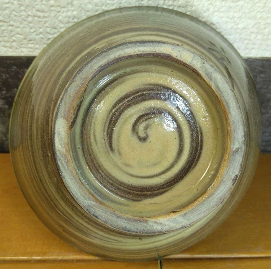 人間国宝 金城次郎 魚紋碗(茶碗,マカイ) 栞 共箱 美品 やちむん 壷屋焼