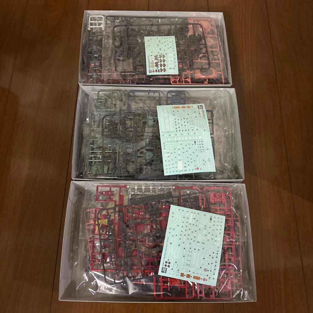 新品　RG ガンプラ 3体セットシャア専用ザクII ズゴック量産型ザクII