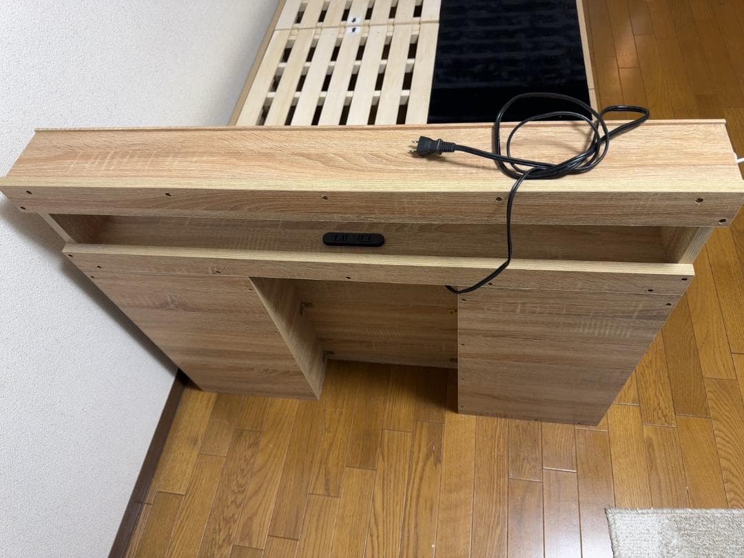 こまさん 大阪京都限定 美品 ニトリ シングル ベッドフレーム 収納付き