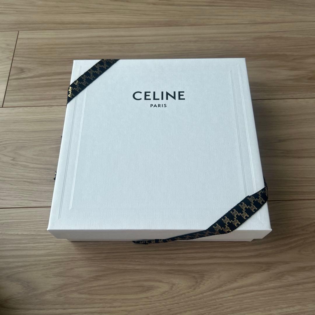 セリーヌ　ティックタックトゥー　　カーフスキン