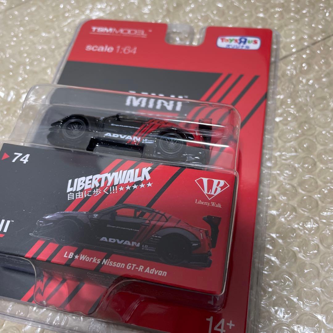 MINI GT★トイザらス限定　LBWKリバティウォーク ADVAN GT-R★