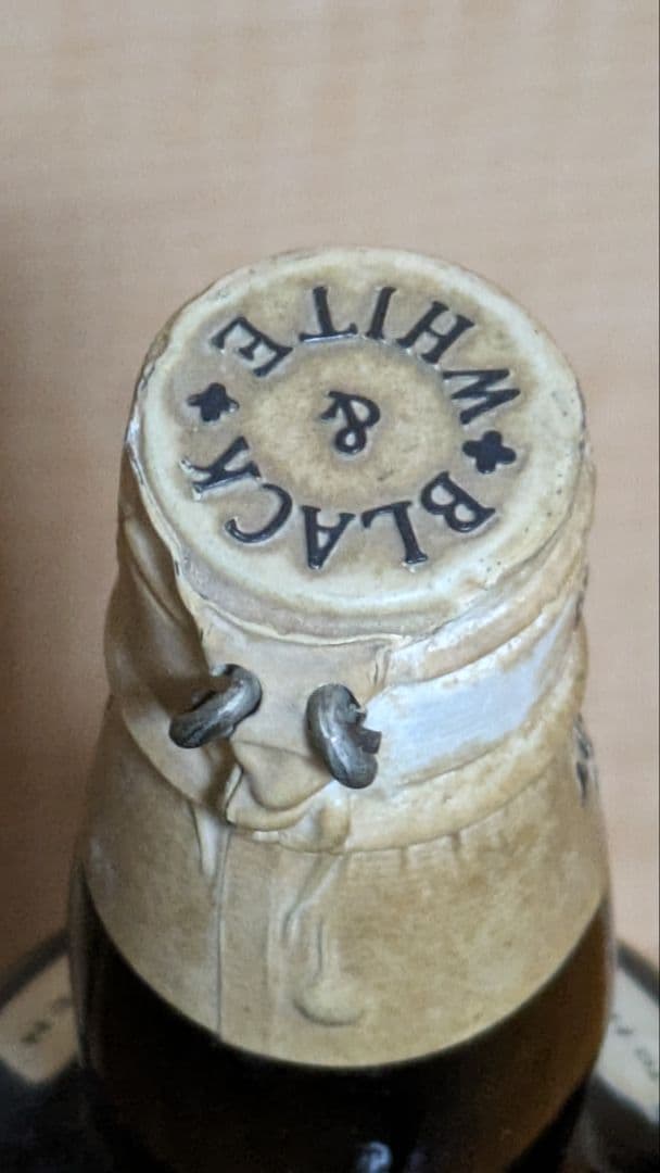 ウィスキー　BLACK＆WHITE　　古酒