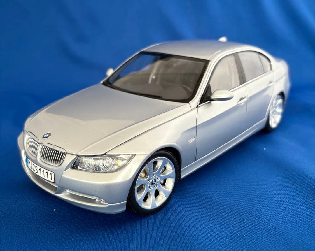 京商　BMW 3シリーズ ミニカー　E92 1/18 シルバー