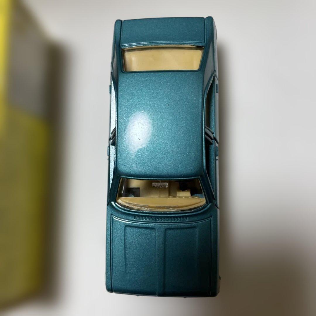 フランスディンキー（France DINKY ）クライスラー 180