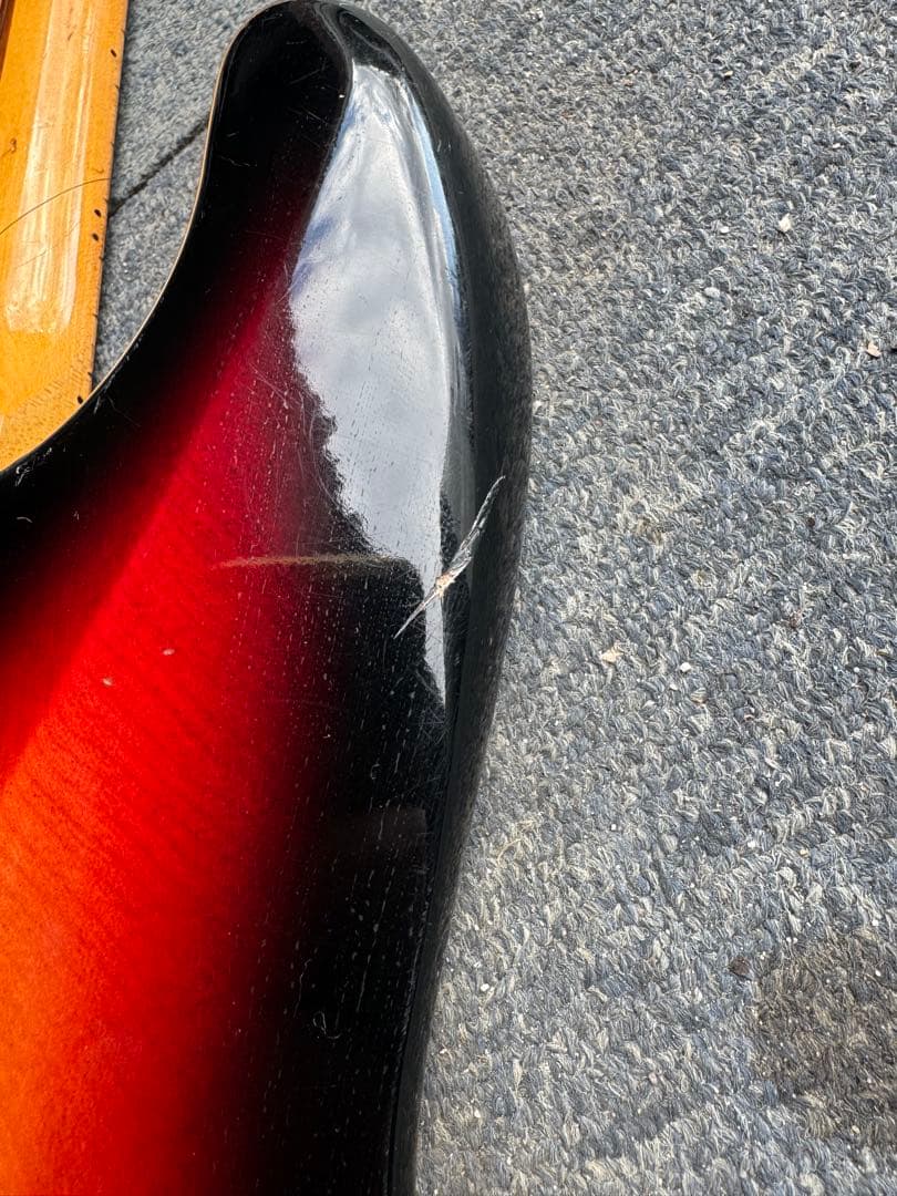 ストラトキャスター サンバースト