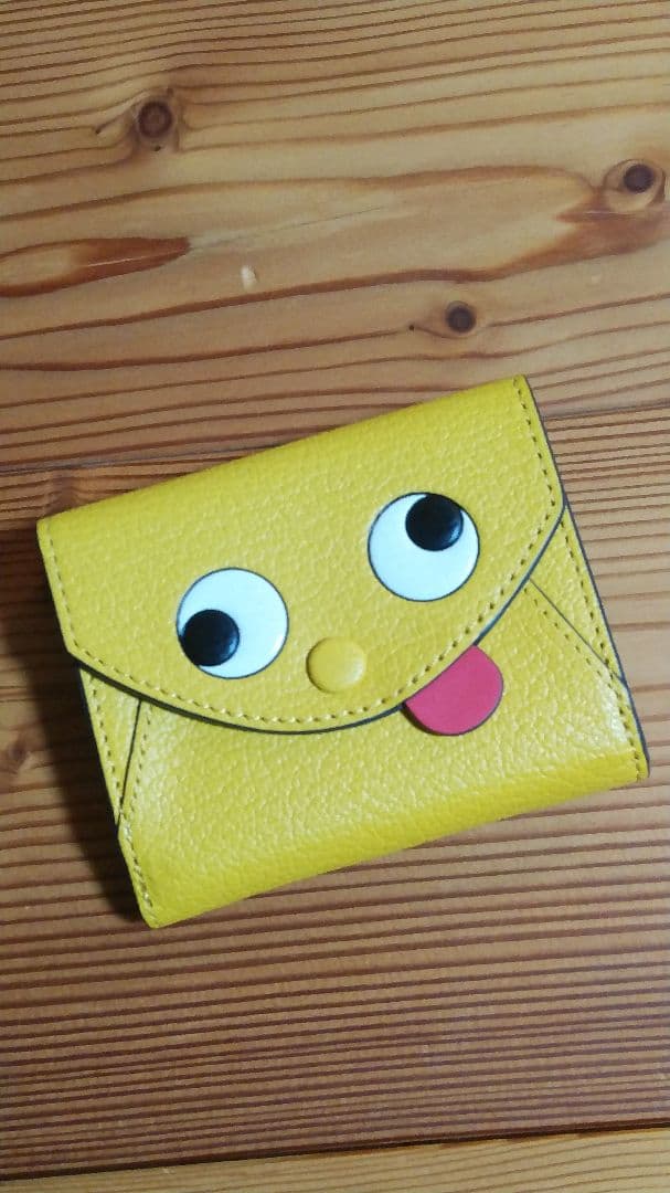 【本日限定価格！】ANYA HINDMARCH三つ折り財布大人気ザニー