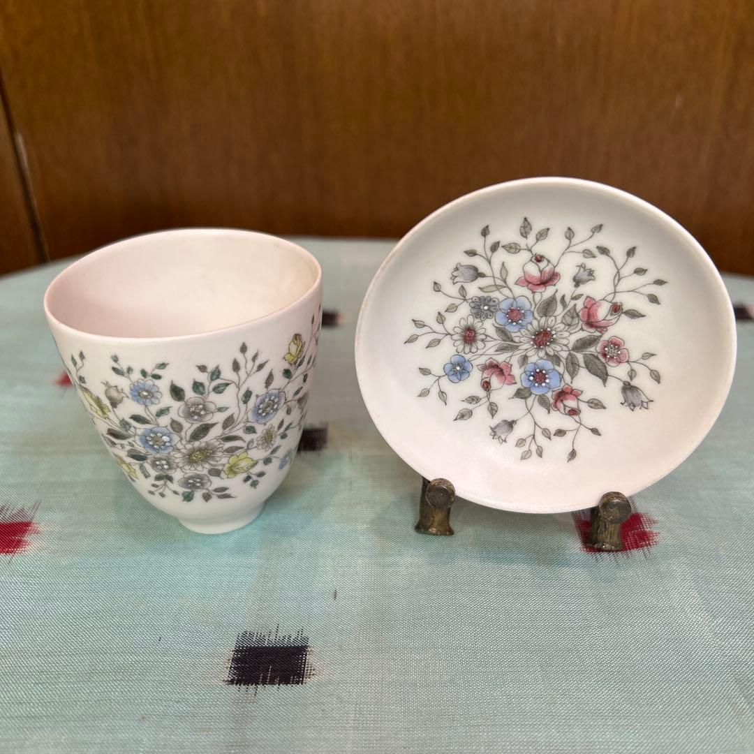 美品ビンテージARABIAアラビアエステリトムラFennicaカップと小皿セット