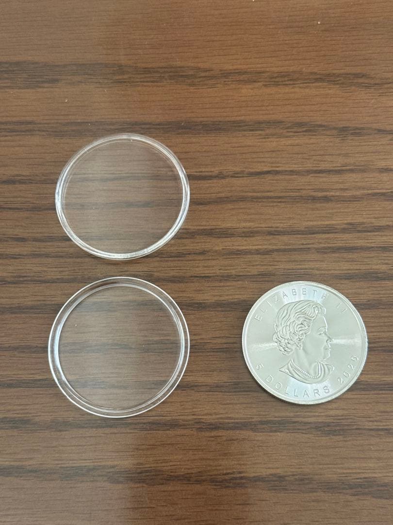 【純銀1oz】カナダ メイプルリーフ 9999 31.1g カプセル付