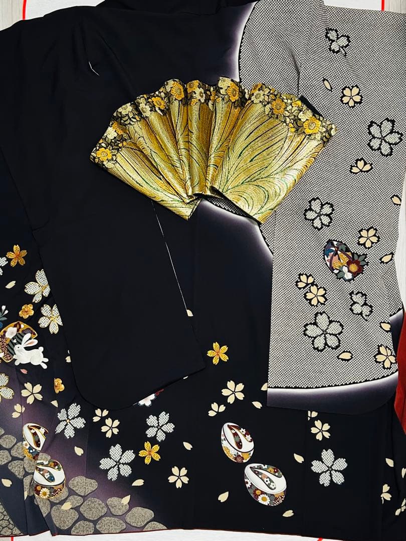 可愛いうさぎの刺繍と金駒刺繍のシックで貴賓溢れる振袖25点フルセット