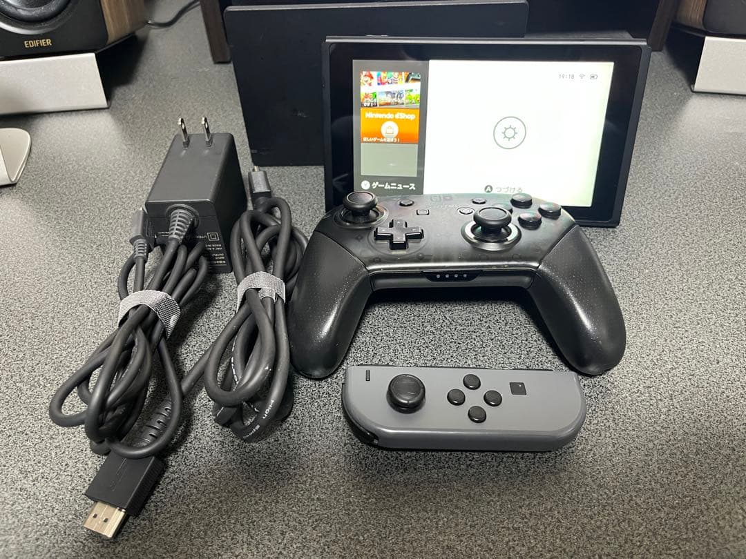 【ジャンク】Nintendo Switch 本体1台 プロコン ジョイコン 他