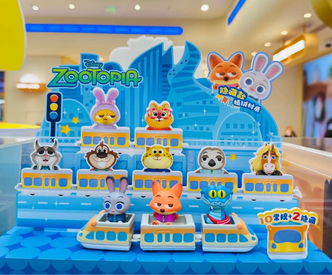 ズートピア2 電車　フィギュア　ニック　ジュディ　パウバート　ゲイリー　ニブルズ