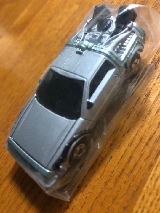 バック・トゥ・ザ・フューチャー トミカ USJ デロリアン