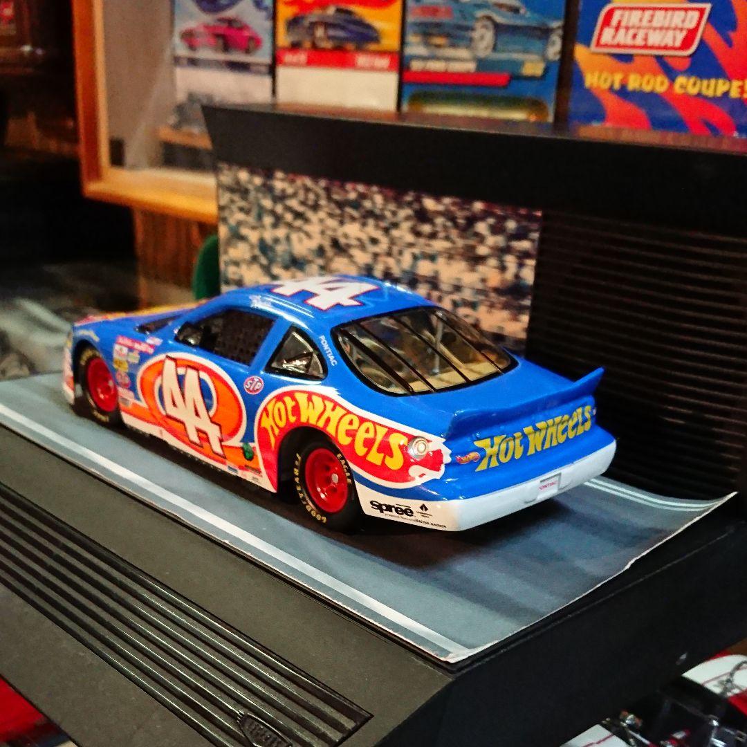 ミニカー HOTWHEELS LEGENDOS TO LIFE