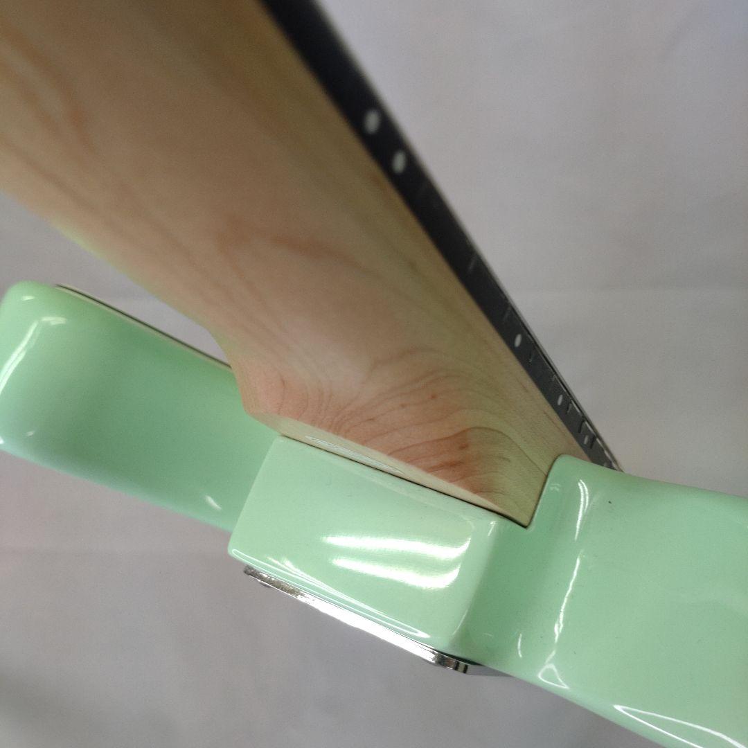 ミントグリーンのテレキャスター