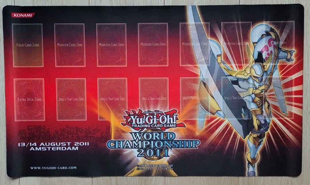 遊戯王 公式 プレイマット Ｎｏ.３９ 希望皇ホープ WCS 2011 開封済
