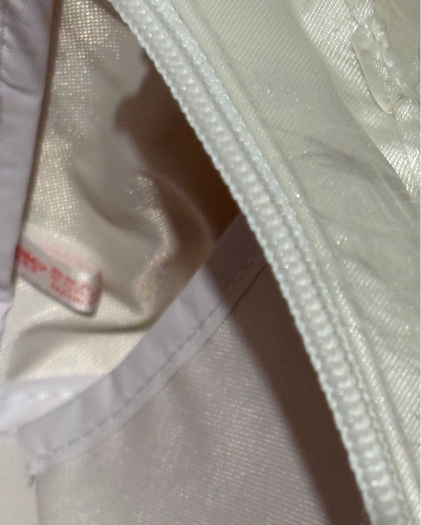 25周年記念 キティ スワン バッグ & Sanrio x資生堂 コスメセット