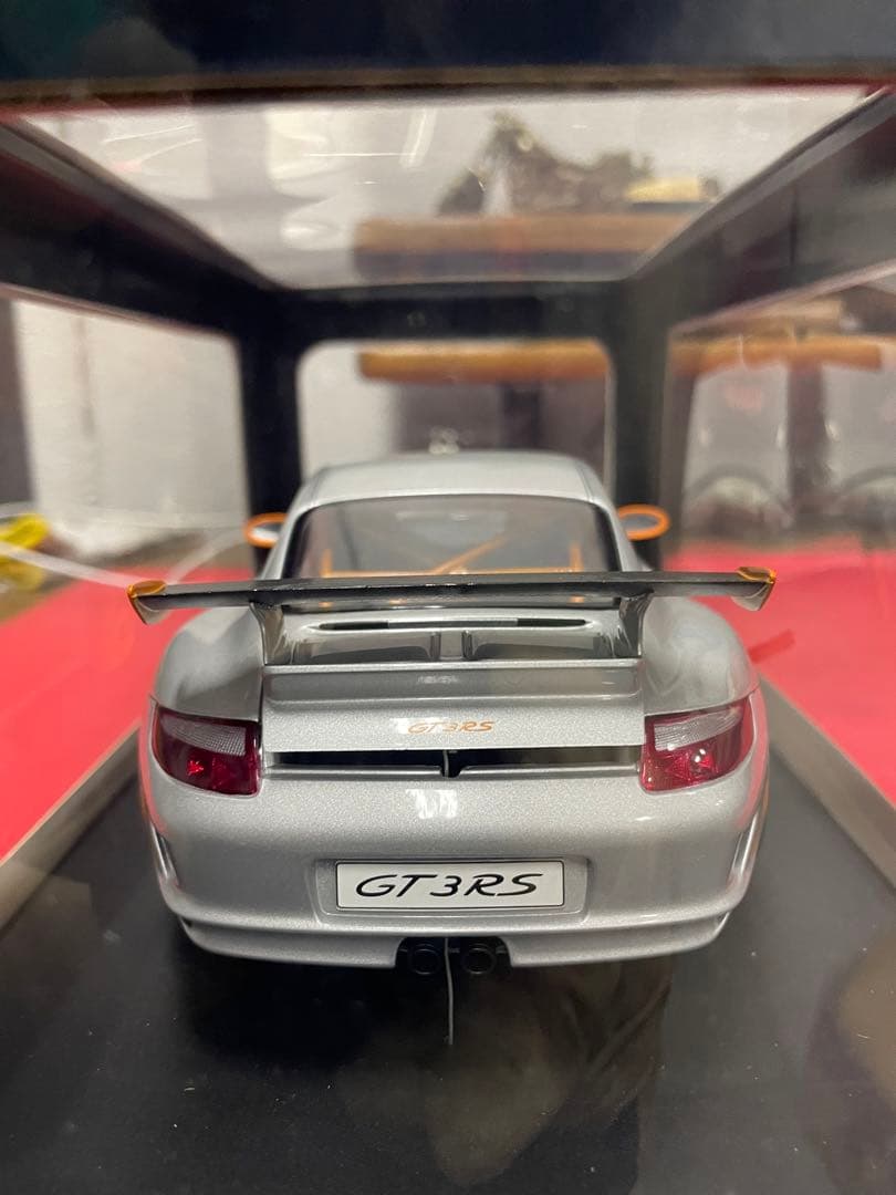 オートアート　ポルシェ997 GR3 RS