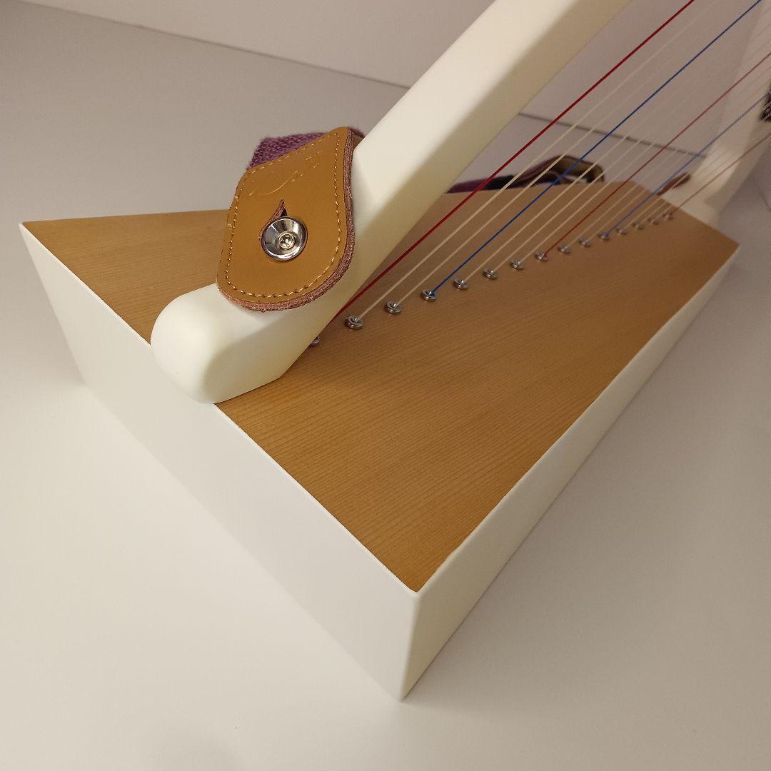 ホワイトハープ 15弦　パッションホワイト ケース ストラップ 教本 一式セット