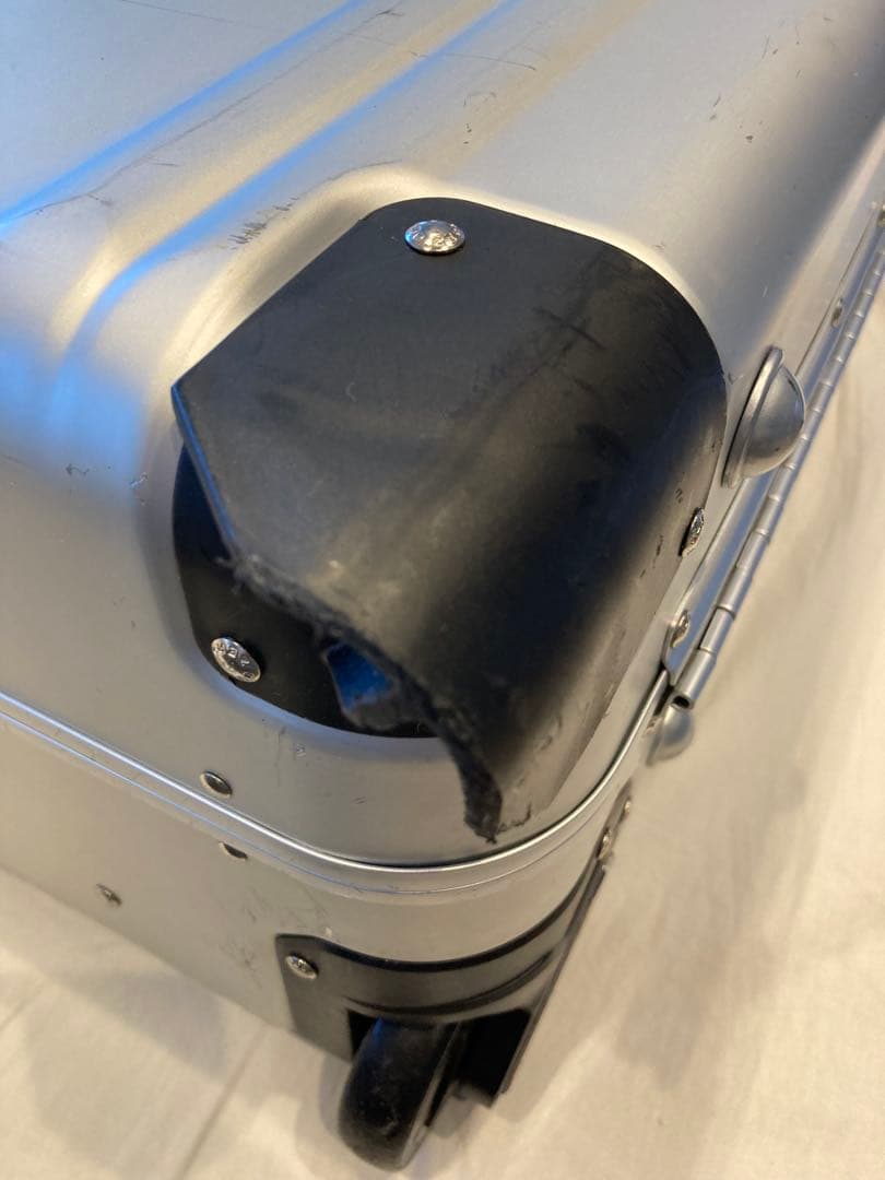 ゼロ　機内持ち込み　ハードスーツケースキャリー