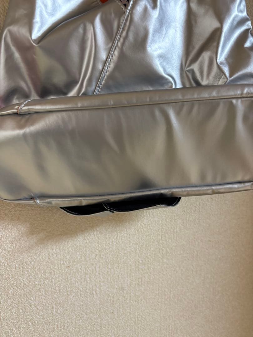 リズレイ×アウトドアトライアングルフリルミニバッグ