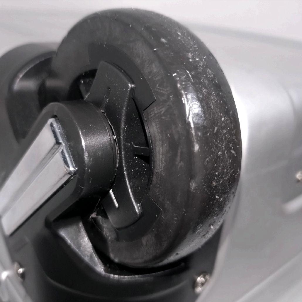 ✨極美品✨ゼロハリバートン　ZR-Geo キャリーケース　アルミ　機内持込可能