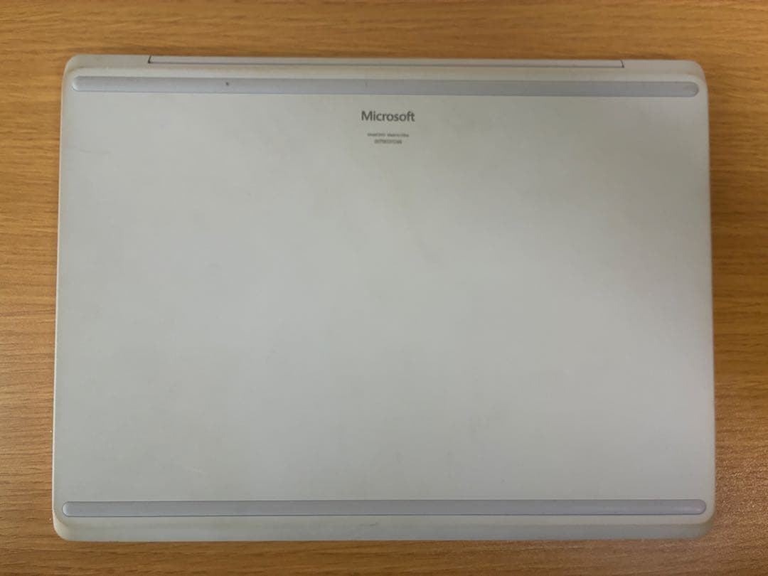 【中古】surface Laptop go本体（箱付き）