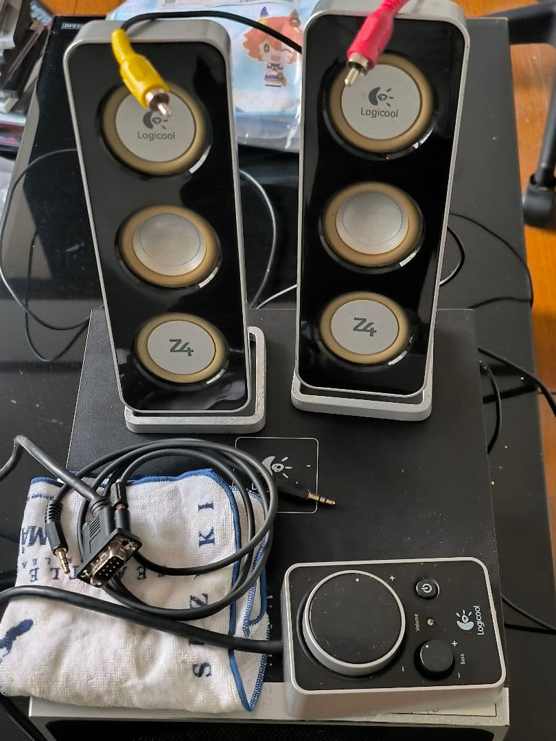 Logicoo 2.1チャンネルスピーカーセット重低音、可動品、動作確認済み