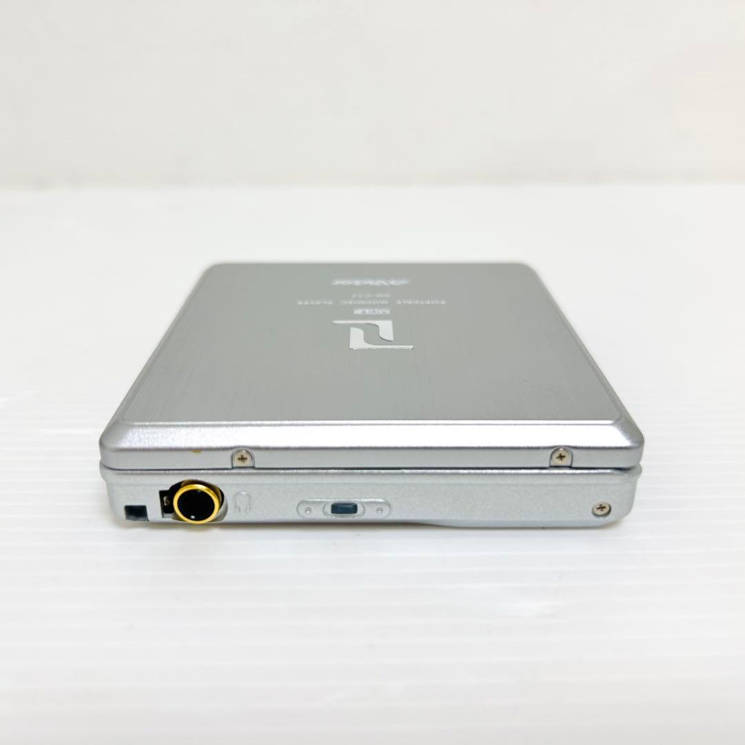 希少動作品 Victor ポータブルMDプレーヤー XM-C17-S シルバー