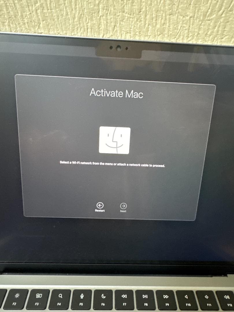 MacBook Air M2 13インチ 8GB/256GB Apple整備済品